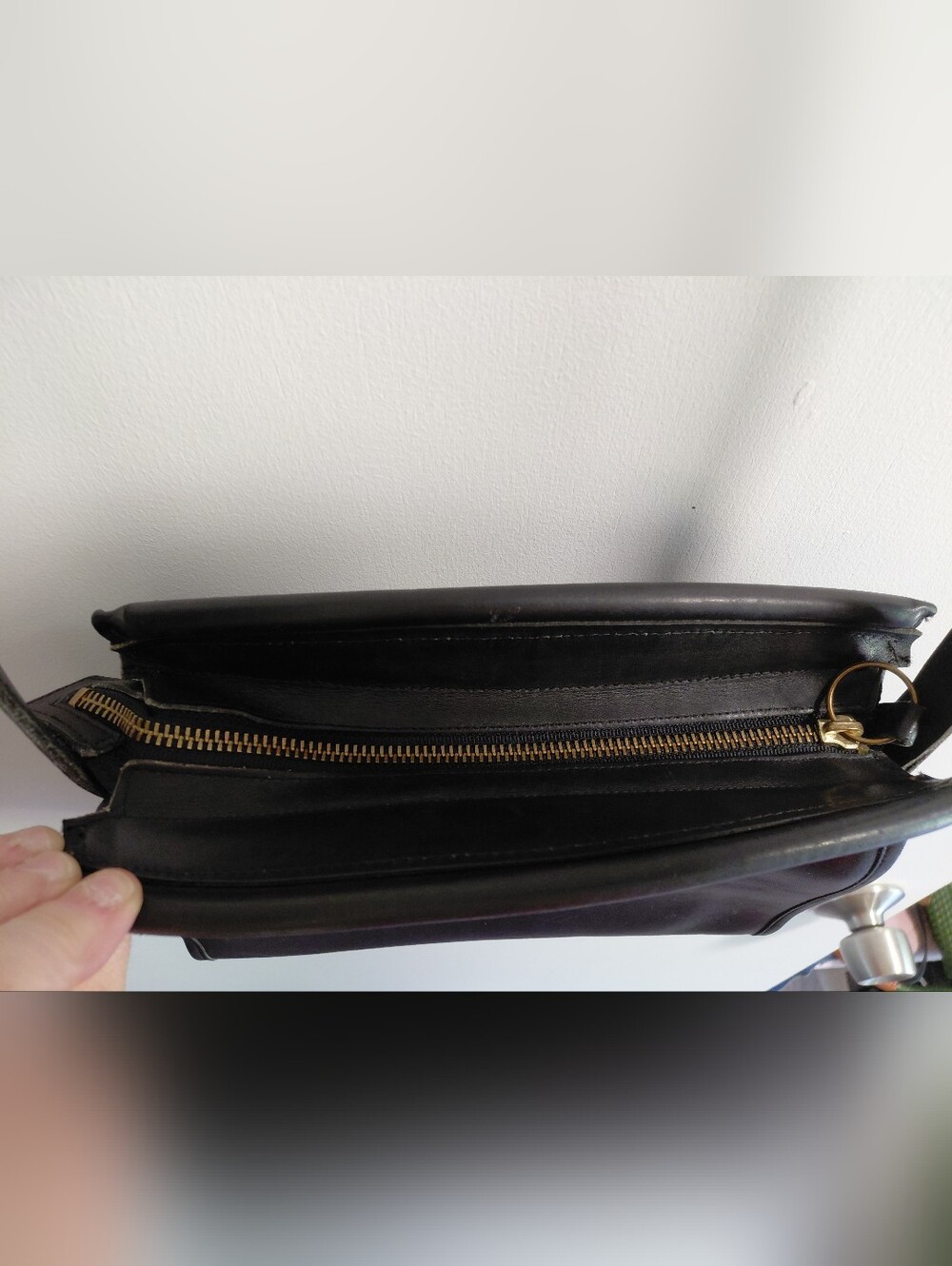 Vintage Coach Carlyle Black Leather  Shoulder Bag Purse - Picture 12 of 15